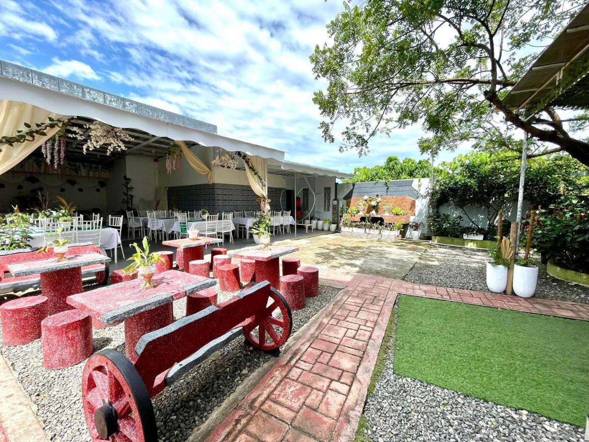 Little Rock Cebu Hotel Мактан Екстериор снимка