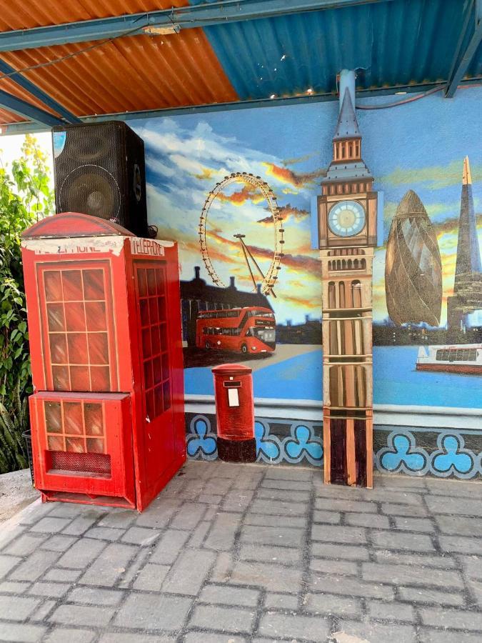 Little Rock Cebu Hotel Мактан Екстериор снимка